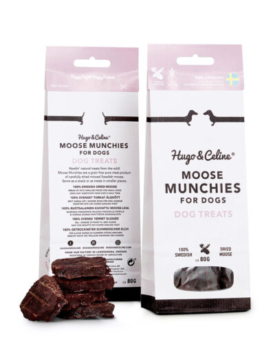 Påse Moose Munchies torkat hundsnacks av älgfärs (nöt) från Hugo & Celine, Sverige.